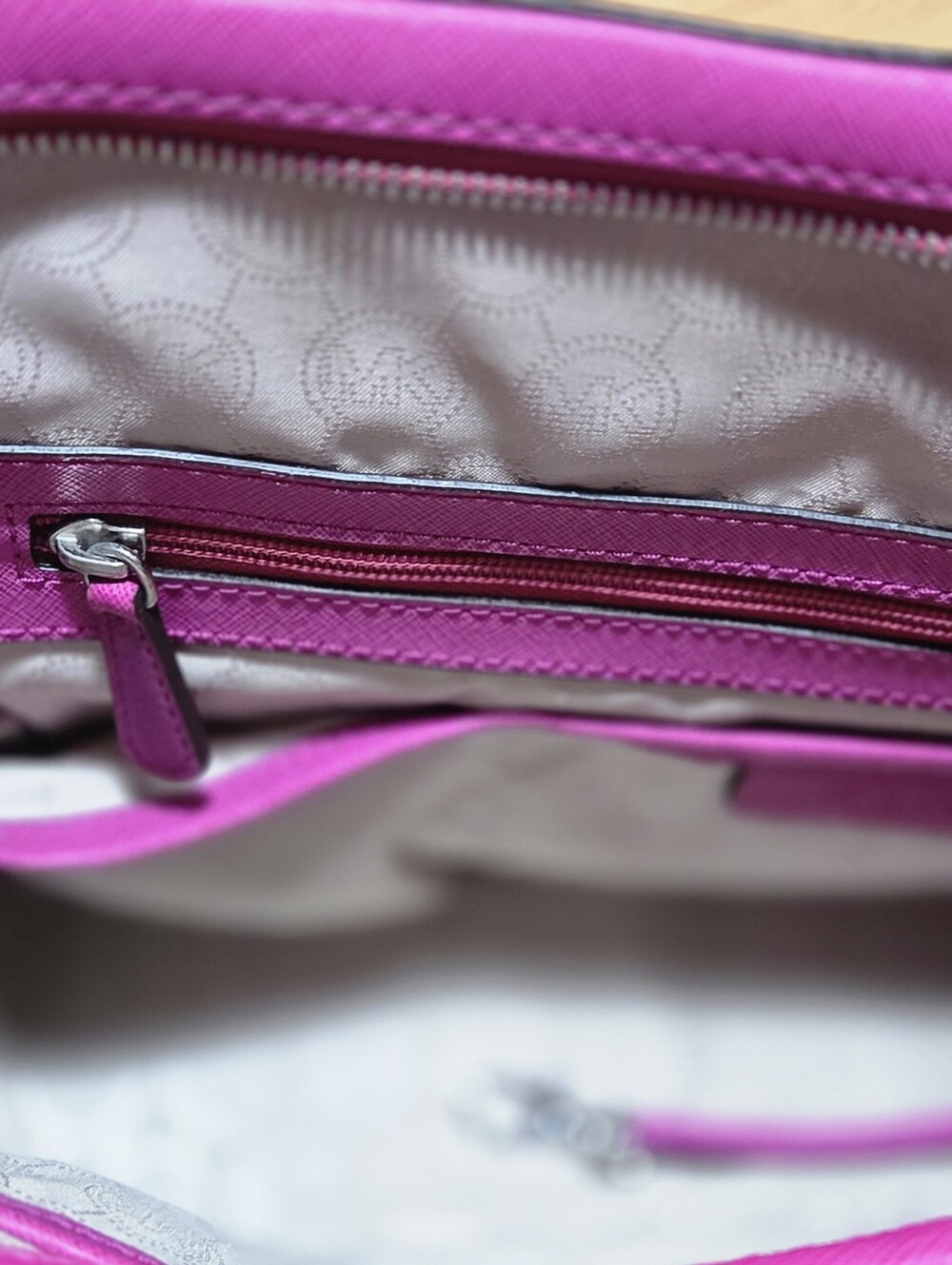 Michael Kors Fuchsia Leather Satchel with Chain Strap and MK Charm - Picture 7 of 9
